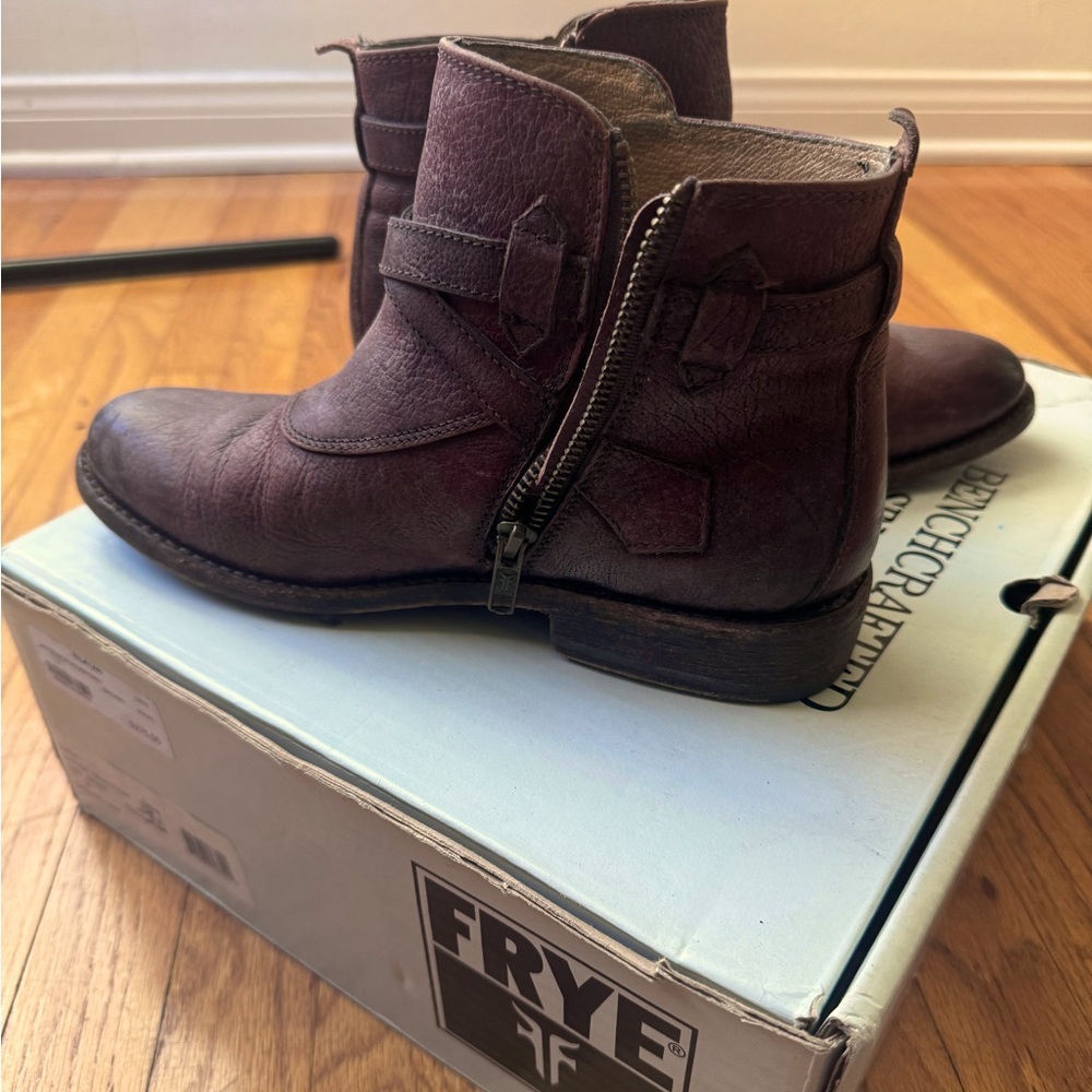 New FRYE ankle boots